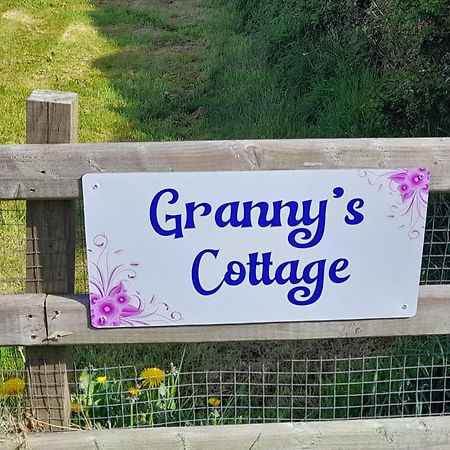 Granny'S Cottage, A Lovely Lakeside Cottage Donegal Town Luaran gambar