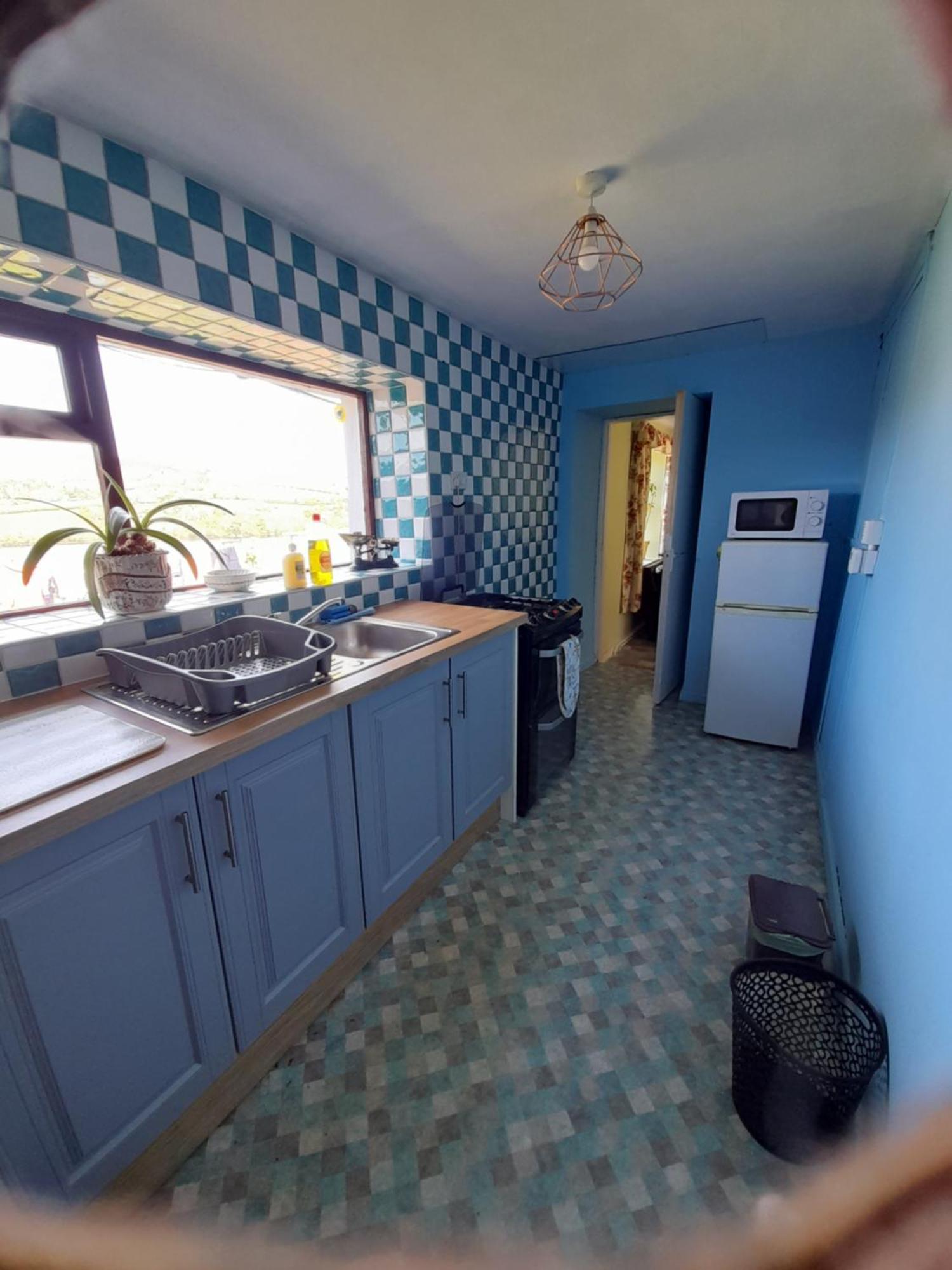 Granny'S Cottage, A Lovely Lakeside Cottage Donegal Town Luaran gambar